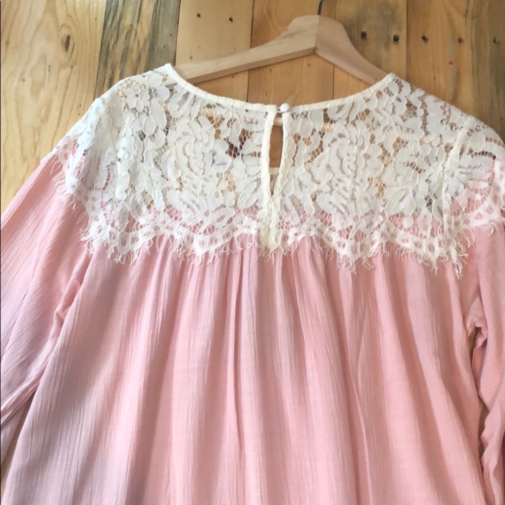 Pink & Lace - Picture 3 of 7
